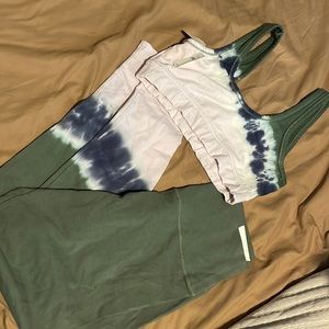 Aerie tie dye yoga set size large never worn NWT
